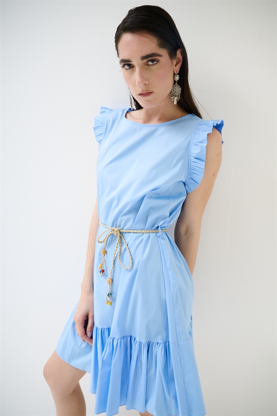 ABITO CORTO CON BALZA SUL FONDO CELESTE