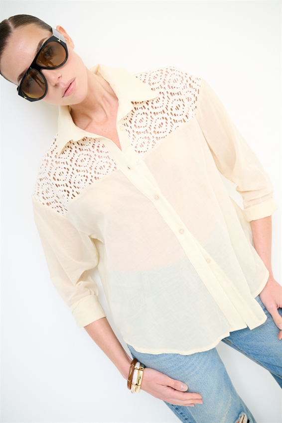 CAMICIA OVER IN MUSSOLA CON MACRAME DAVANTI