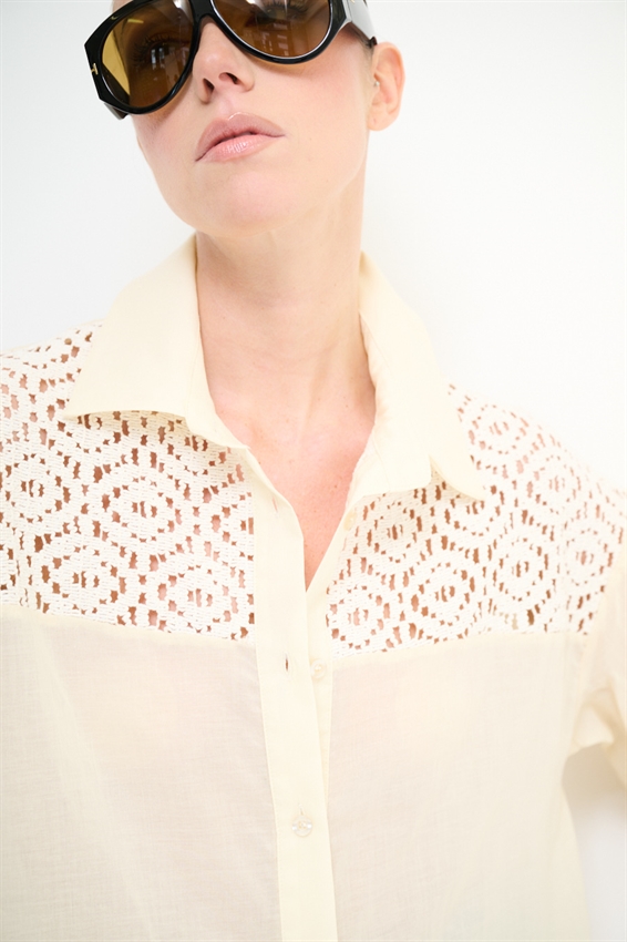 CAMICIA OVER IN MUSSOLA CON MACRAME DAVANTI