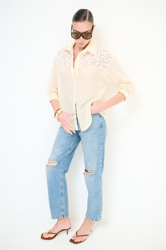 CAMICIA OVER IN MUSSOLA CON MACRAME DAVANTI
