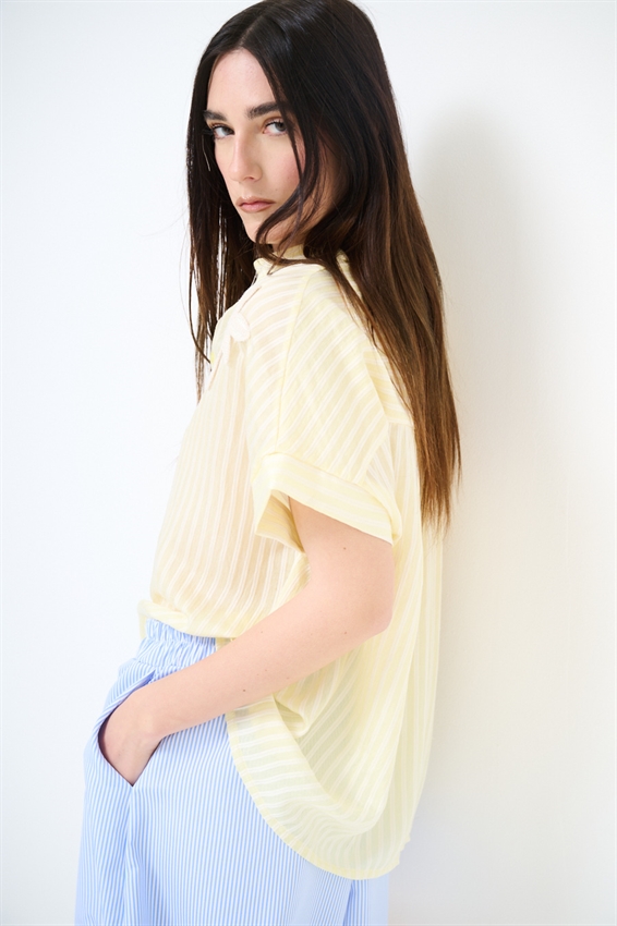 CAMICIA IN TENCEL A RIGHE CON MANICA CORTA