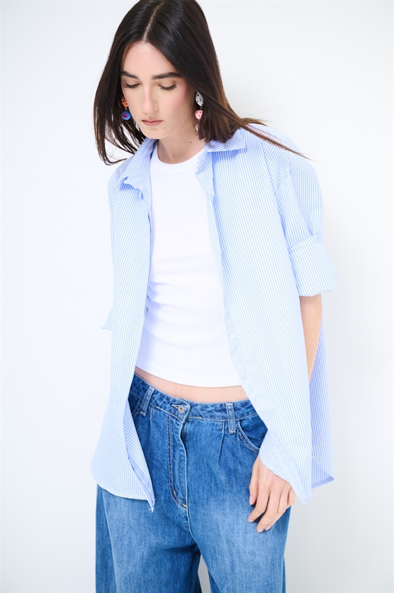 CAMICIA OVERSIZE A RIGHE CELESTE