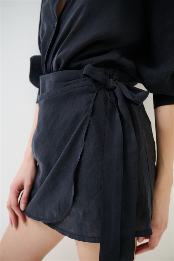 MINOGONNA CON NODO NERO