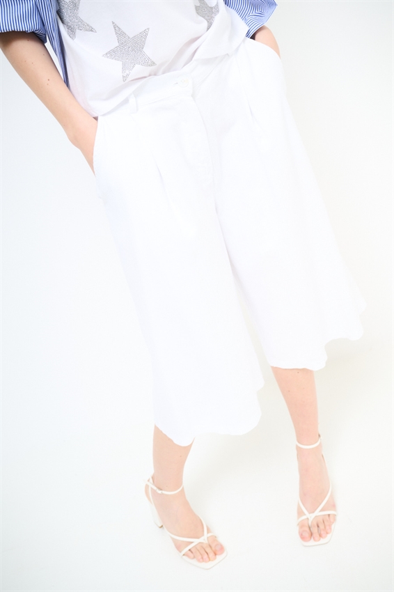 BERMUDA OVER IN COTONE FIAMMATO BIANCO