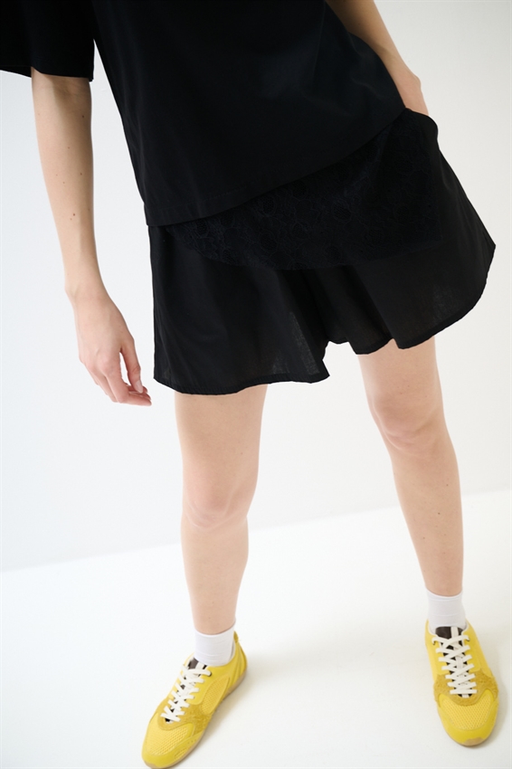 SHORTS IN POPELINE CON ELASTICO