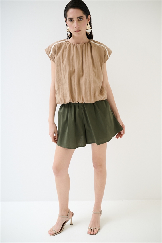 SHORTS IN POPELINE CON ELASTICO