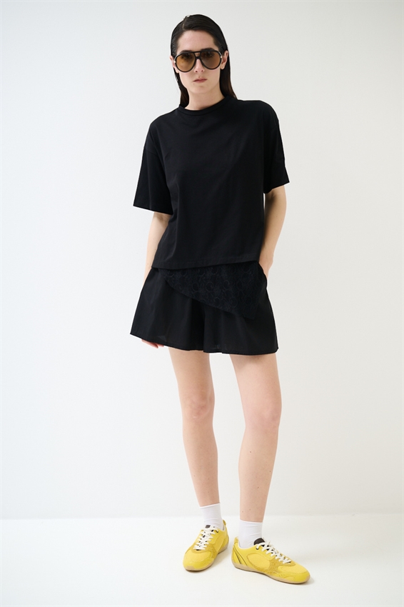 SHORTS IN POPELINE CON ELASTICO NERO