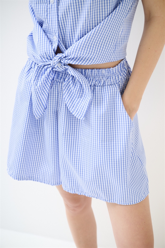 SHORTS A QUADRETTI IN POPELINE