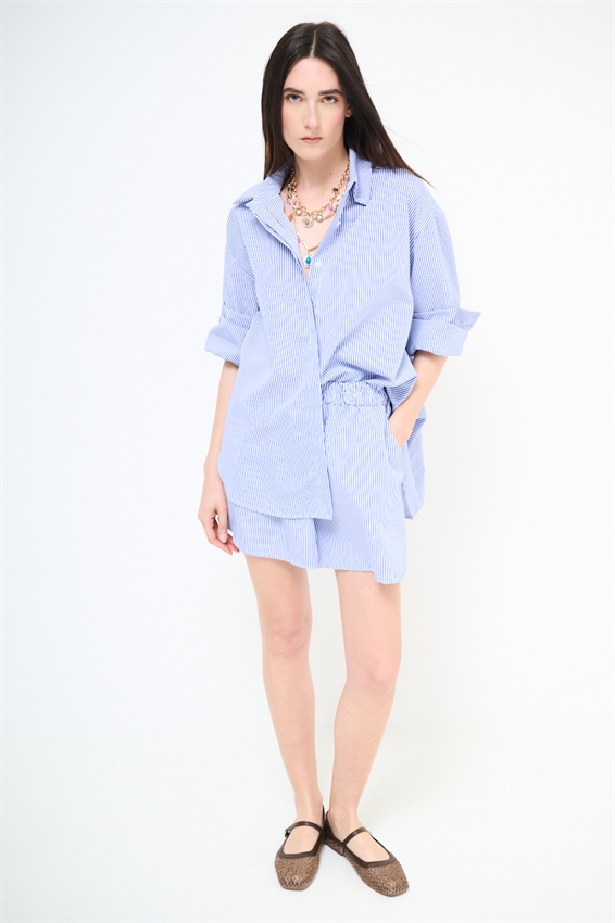 SHORTS A RIGHE IN POPELINE BLU