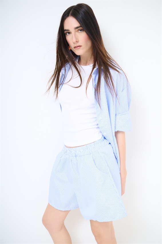 SHORTS A RIGHE IN POPELINE CELESTE