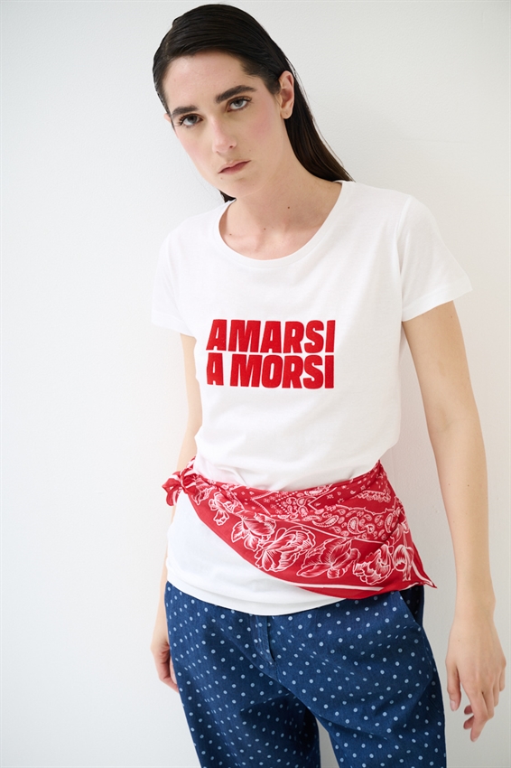 T-SHIRT BASIC CON STAMPA AMARSI