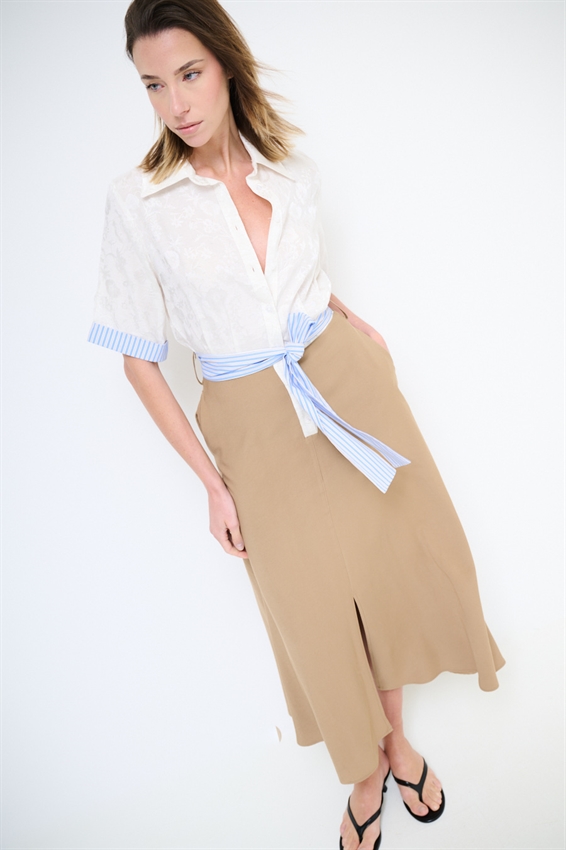 ABITO BICOLOR CON PASSAMANERIA