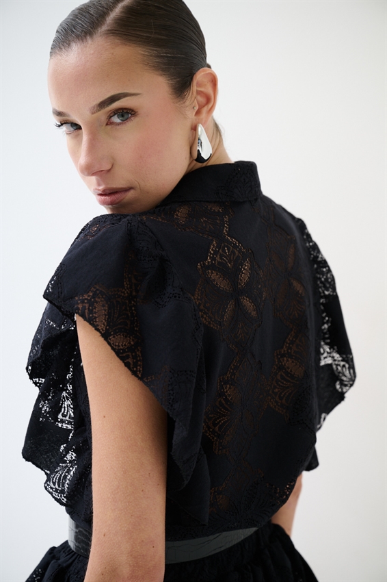 CAMICIA SMANICATA CON VOLANT E RICAMO