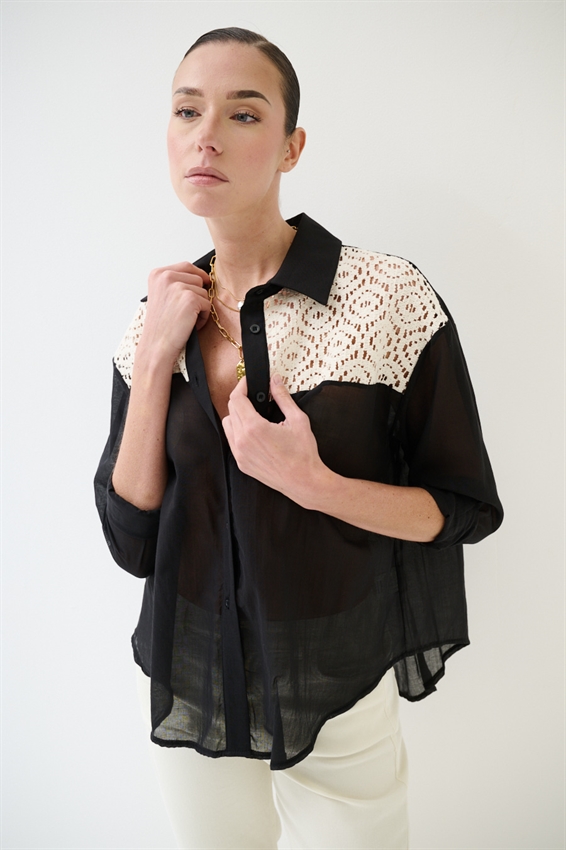 CAMICIA OVER IN MUSSOLA CON MACRAME DAVANTI NERO