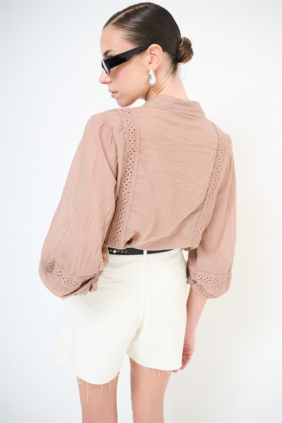 CAMICIA CON INSERTI PASSAMANERIA