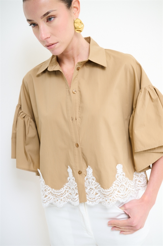 CAMICIA IN TELA PARACADUTE CON PIZZO