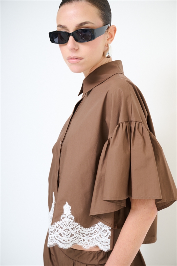 CAMICIA IN TELA PARACADUTE CON PIZZO MORO