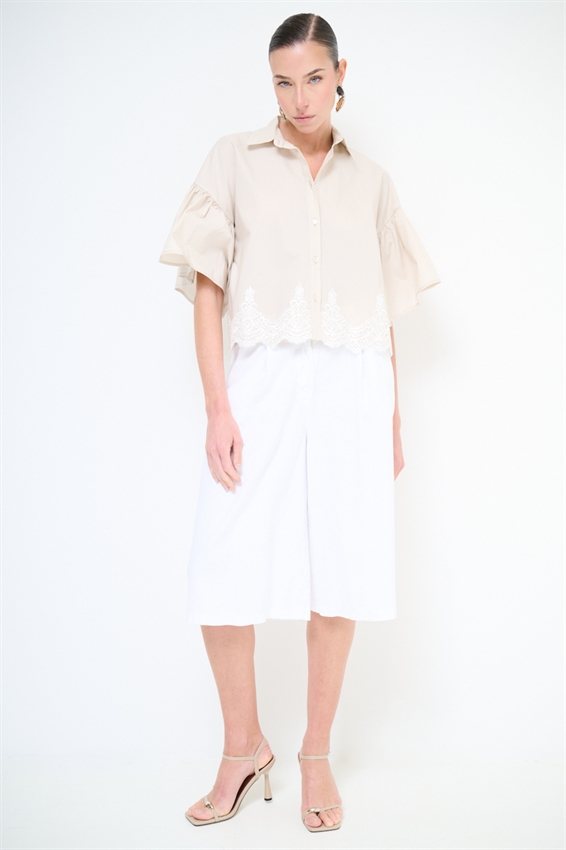 CAMICIA IN TELA PARACADUTE CON PIZZO SABBIA