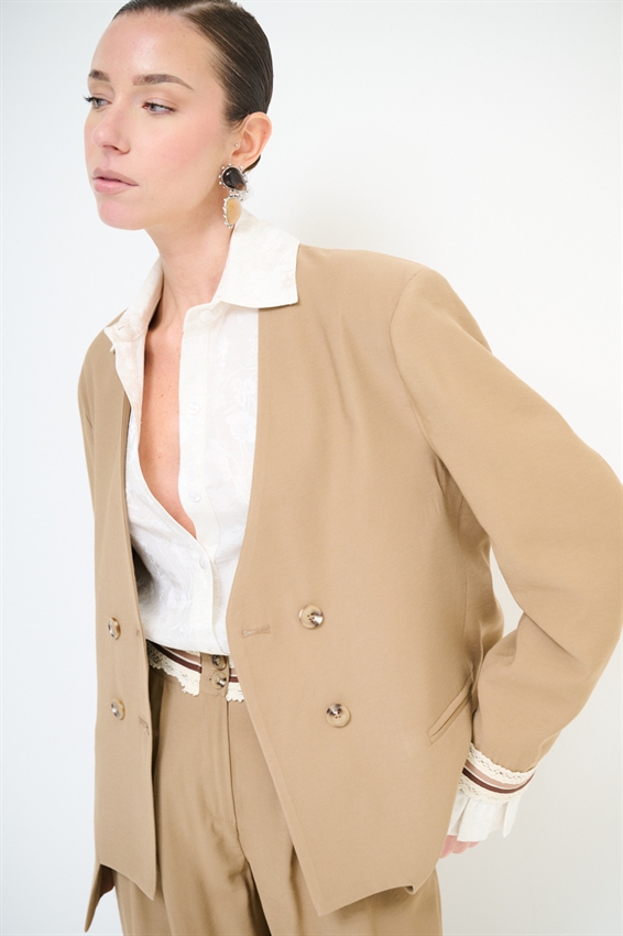 GIACCA DOPPIOPETTO PASSAMANERIA SU POLSINI NOCCIOLA