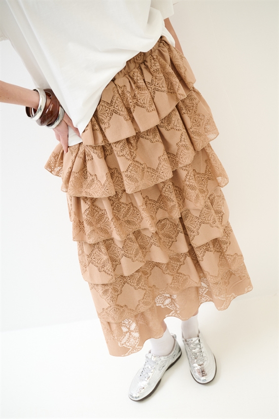 GONNA LUNGA A BALZE CON RICAMO