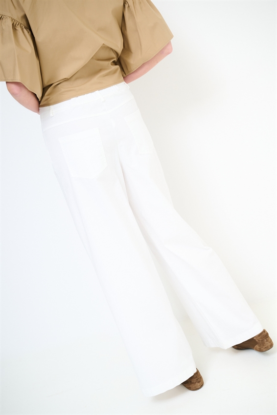 PANTA PALAZZO CON CINTURA FARINA