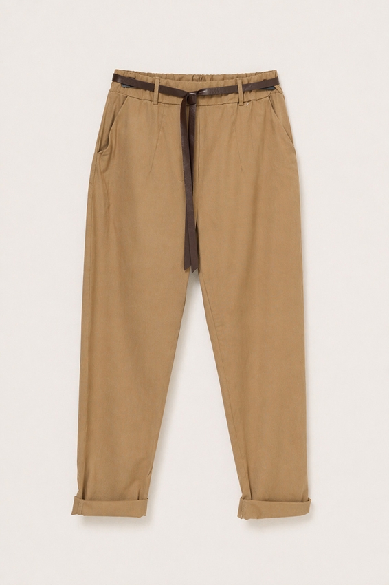 PANTALONE CHINO CON CINTURA