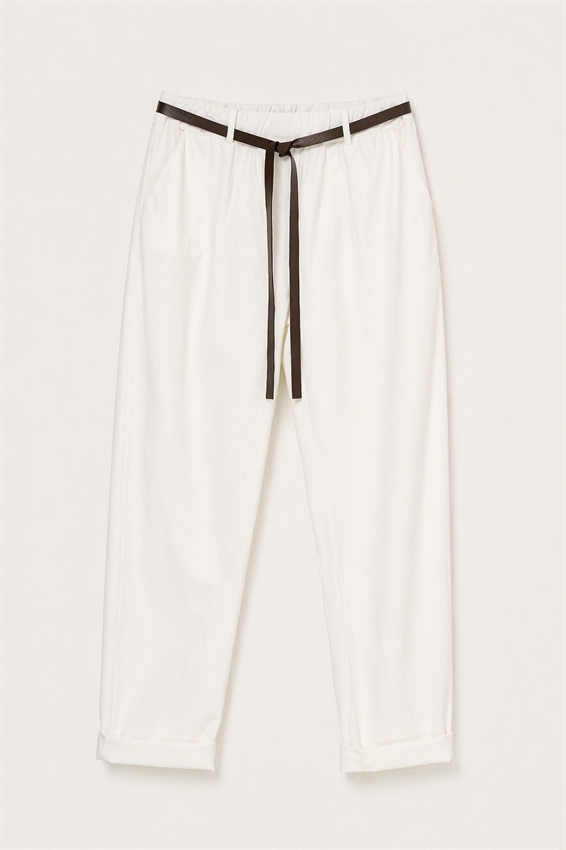 PANTALONE CHINO CON CINTURA FARINA