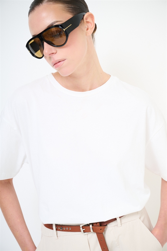 T-SHIRT CON MAXI PATCH RICAMO DIETRO