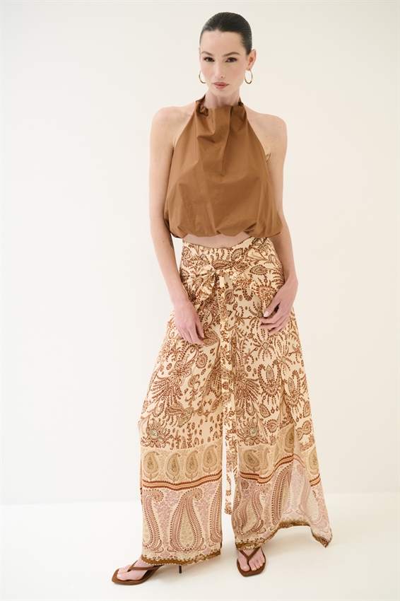 PANTAGONNA CON NODO DAVANTI A FANTASIA