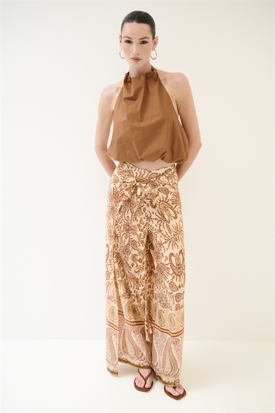 PANTAGONNA CON NODO DAVANTI A FANTASIA