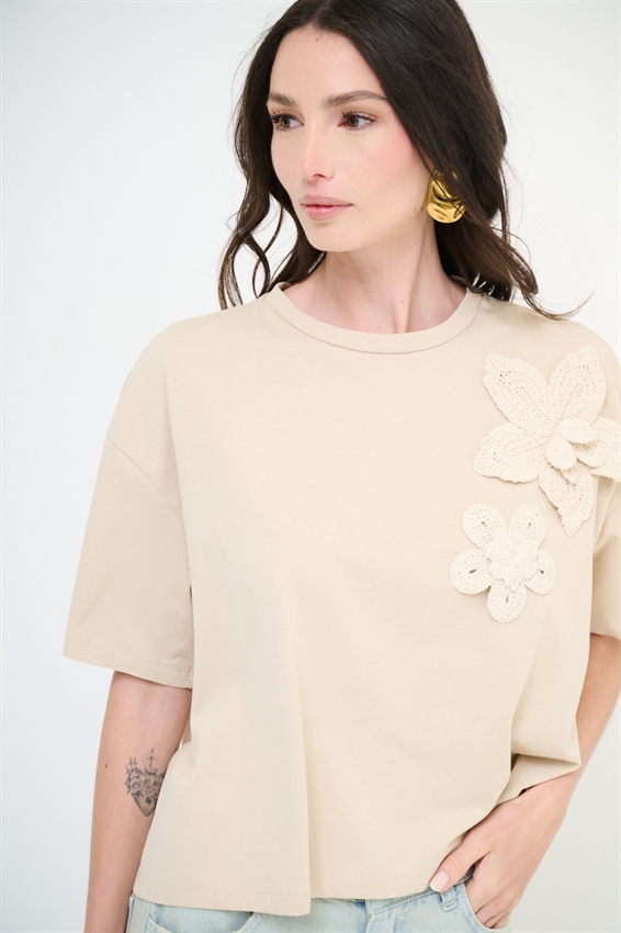 T-SHIRT DOPPIO FIORE RICAMO