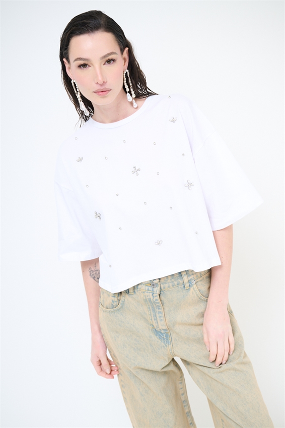 T-SHIRT CON APPLICAZIONE CASTONI