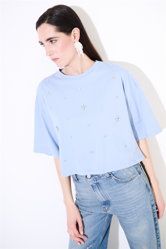 T-SHIRT CON APPLICAZIONE CASTONI
