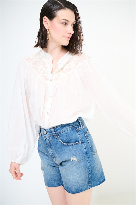 CAMICIA COLLO COREANA CON INSERTO MACRAME