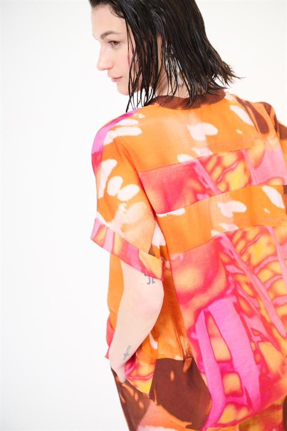 CAMICIA OVER CON STAMPA E NODO