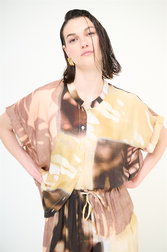 CAMICIA OVER CON STAMPA E NODO