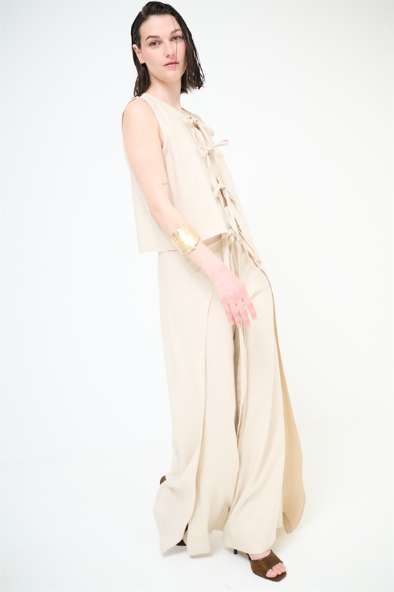 GILET VISCOSA/LINO CON LACCINI