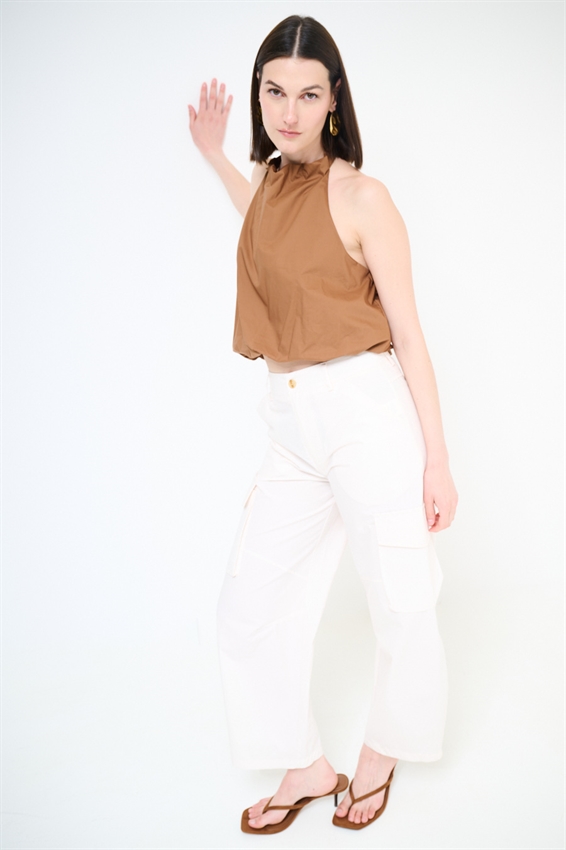 PANTALONE CON TASCONI