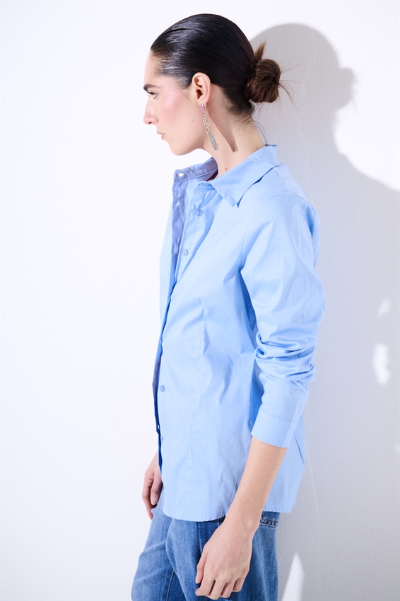 CAMICIA SLIM CON PINCE POPELINE CELESTE