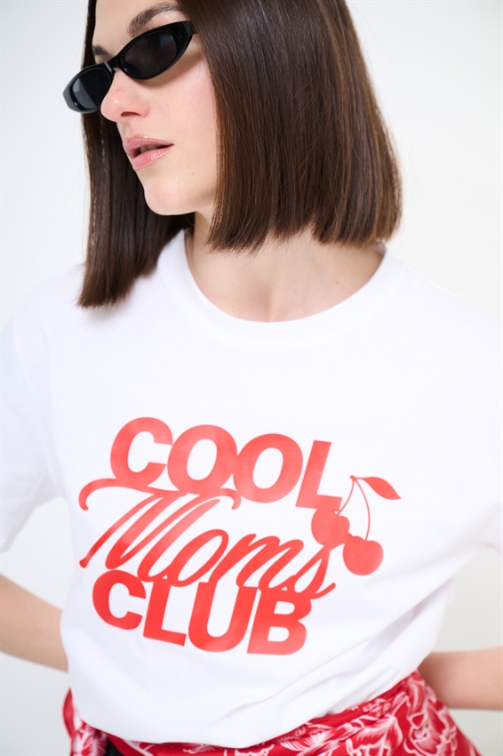 T-SHIRT REGULAR CON STAMPA COOL MOMS CLUB