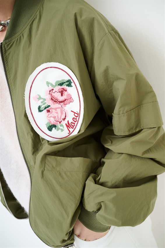 BOMBER PATCH CON DOPPIO CURSORE VERDE MILITARE