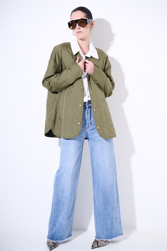 GIACCA TRAPUNTATA CON BOTT. AUTOMATICI VERDE MILITARE