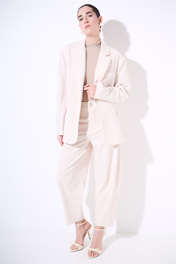 GIACCA OVER MONOPETTO CON TASCHE PATTINE BURRO