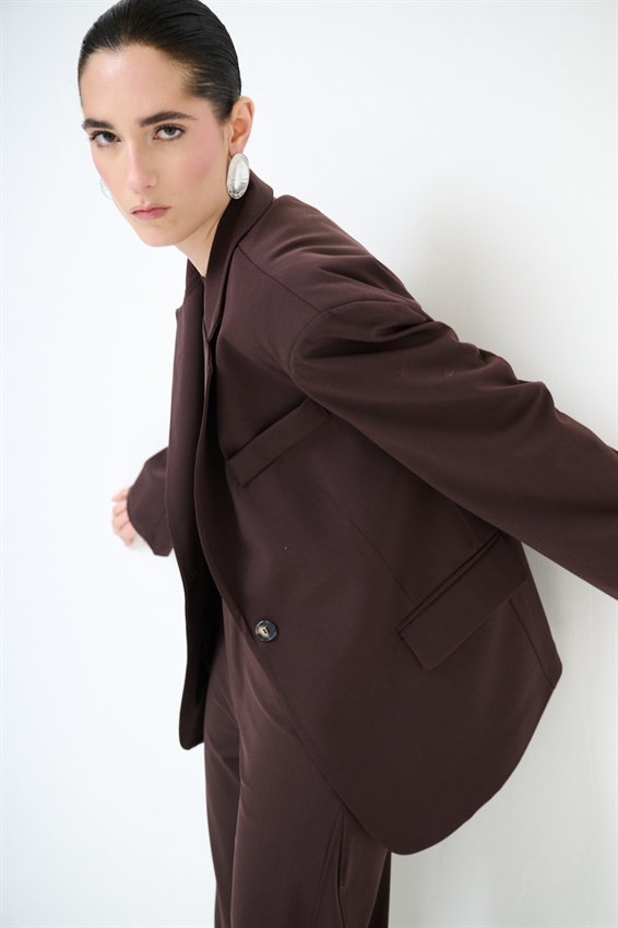 GIACCA OVER MONOPETTO CON TASCHE PATTINE MORO