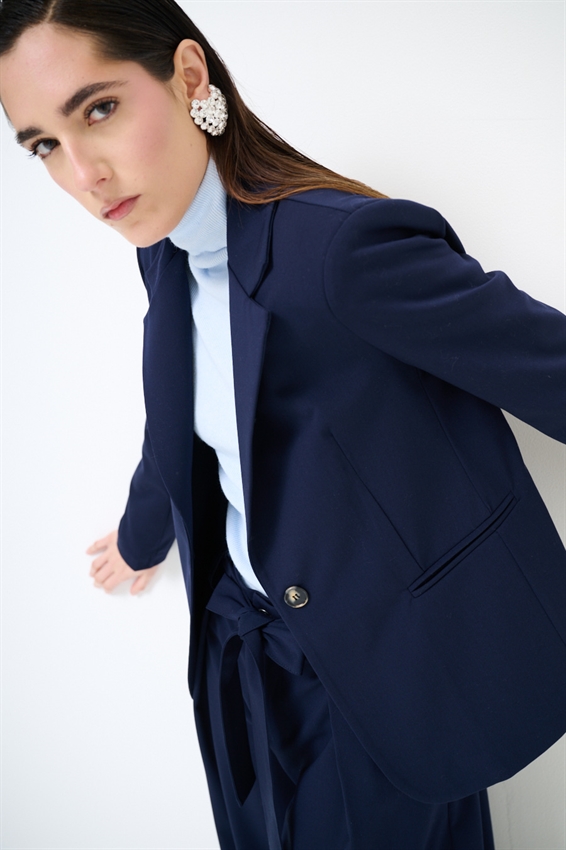 GIACCA SLIM CON TASCHE A FILETTO BLU