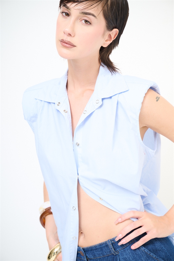 CAMICIA SMANICATA CON SPALLINI