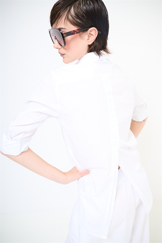 CAMICIA OVER IN TELA CON SPACCO DIETRO