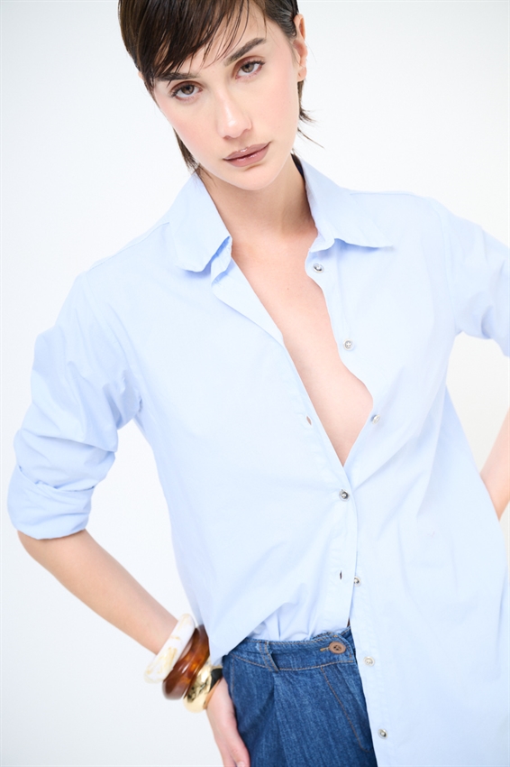 CAMICIA OVER IN TELA CON SPACCO DIETRO