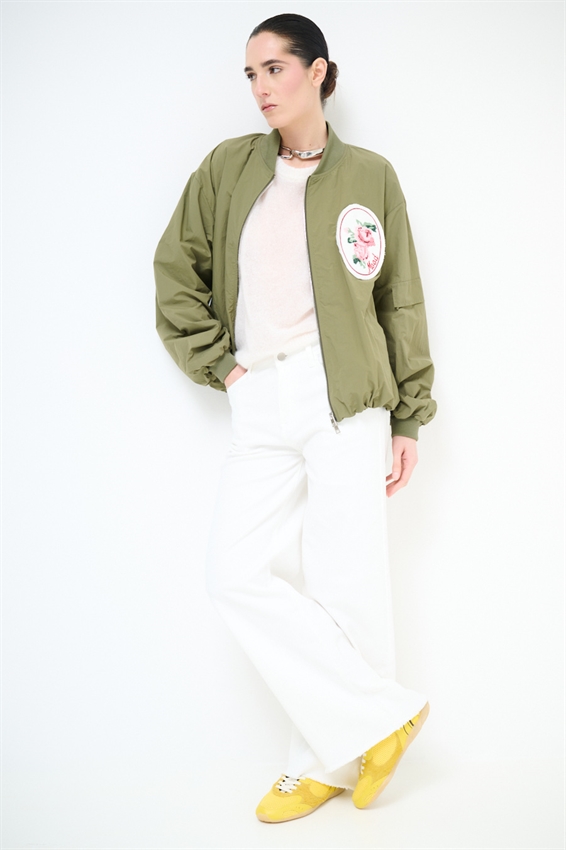 JEANS A PALAZZO BIANCO