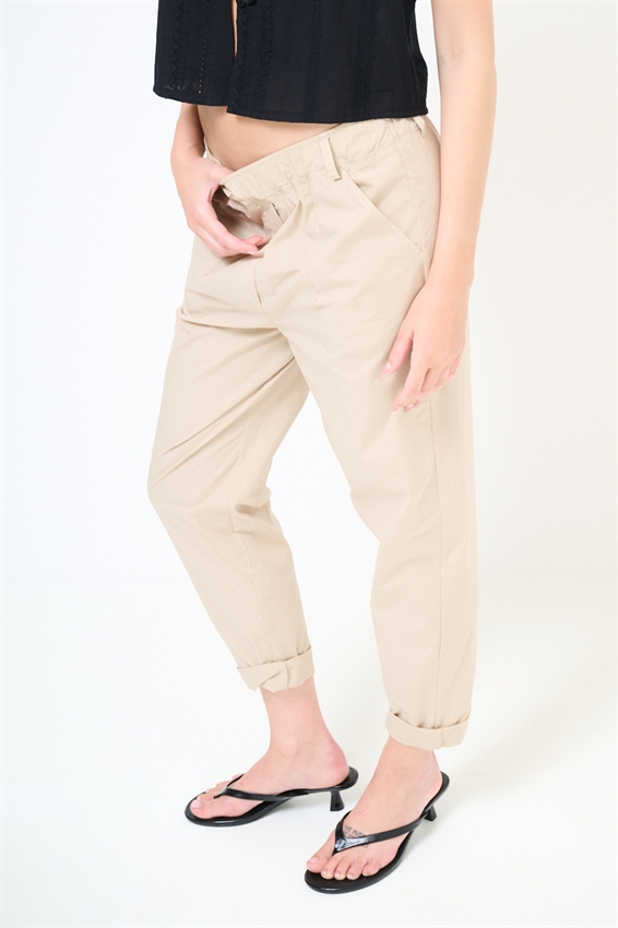 PANTA BASIC IN TELA CON TASCA DIETRO + CINTURA